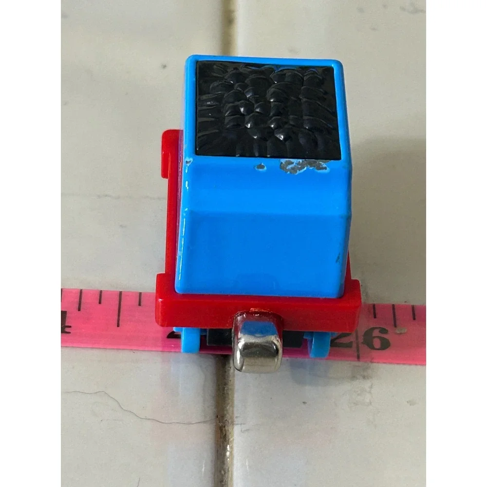 Thomas & Friends Take-Along Edward's Tender Blue Diecast Magnetic Train Car 2
